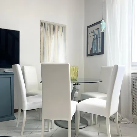 Attico Vista Mare Con Parcheggio Privato Appartement